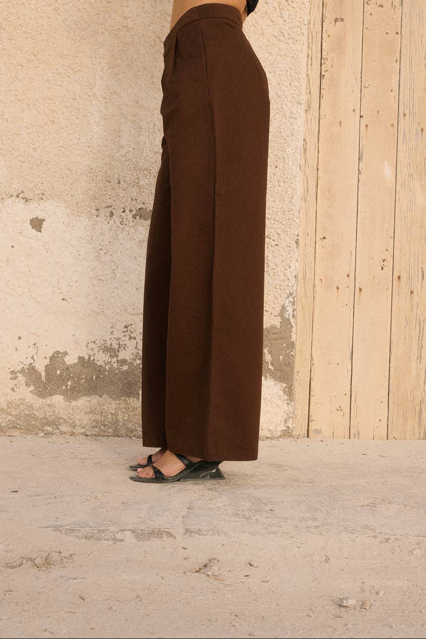 Pleated tapered trousers