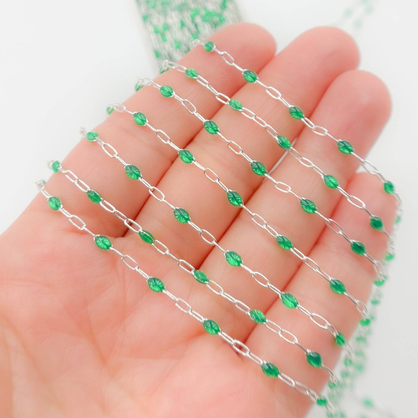 V250GRSS. Sterling Silver Green Color Enamel Chain