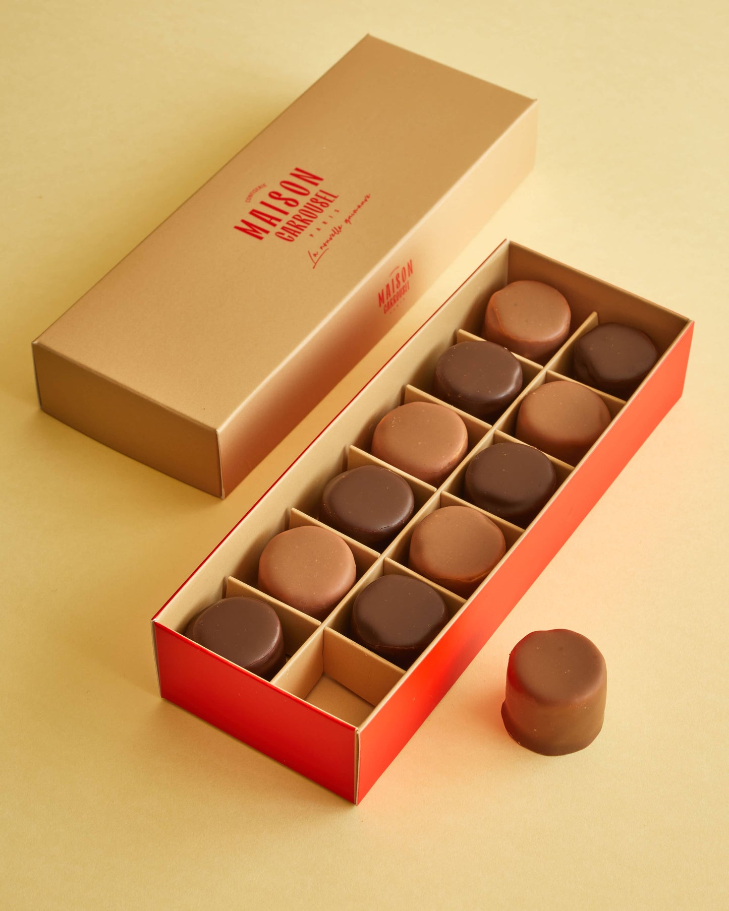 24 Small chocolate-covered marshmallow vanilla delights (Copi
