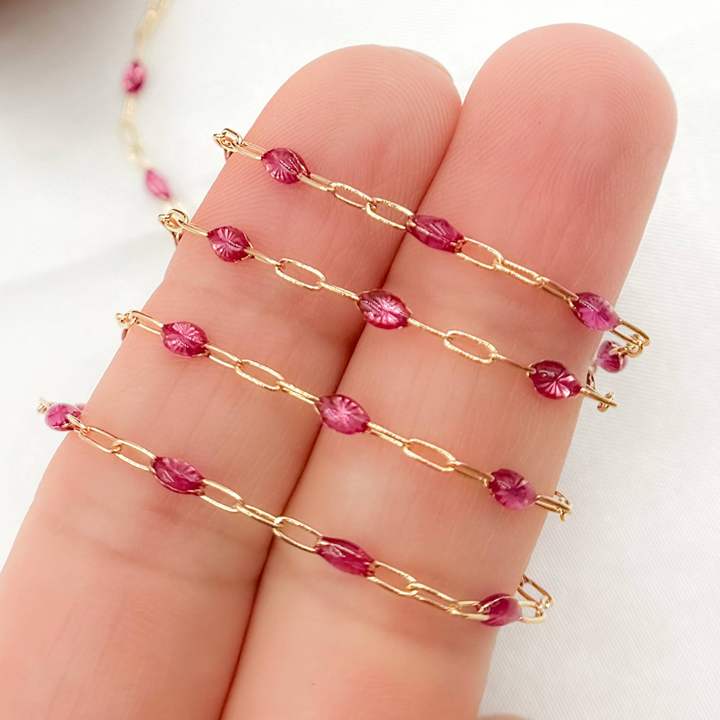 V250GF. Gold Filled Wine Color Enamel Chain