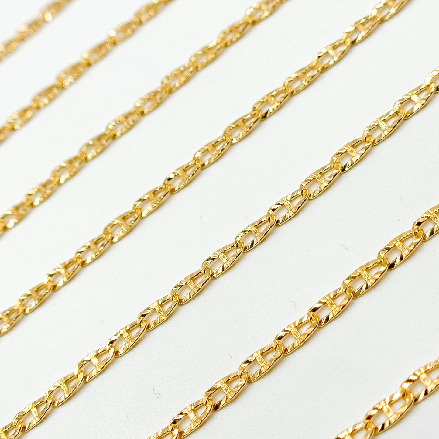 V314GF. 14K Gold Filled Diamond Cut Flat Marina Link Chain