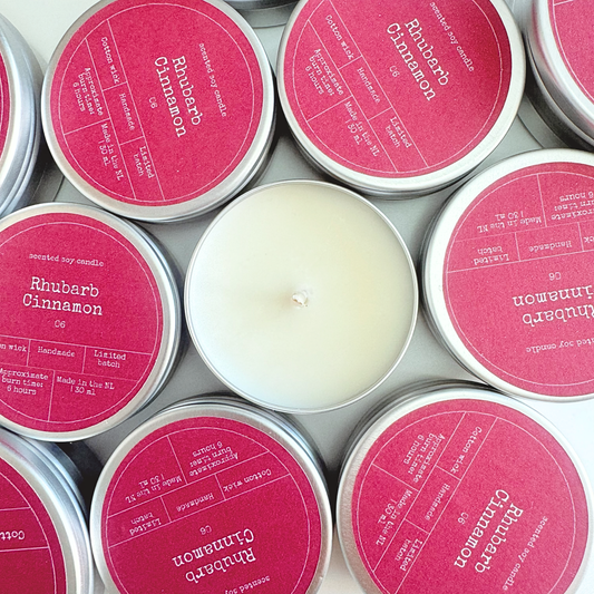 SOY WAX SCENTED CANDLE | RHUBARB & CINNAMON