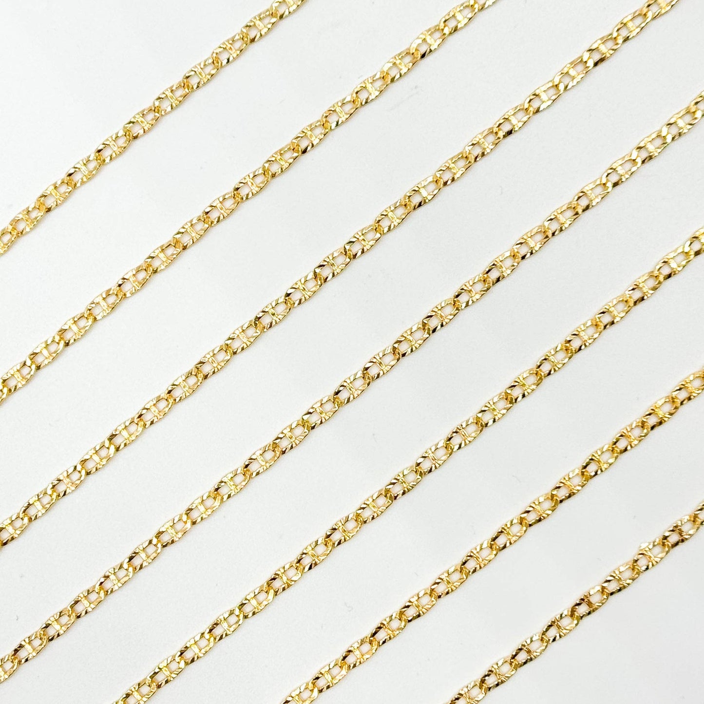 V314GF. 14K Gold Filled Diamond Cut Flat Marina Link Chain