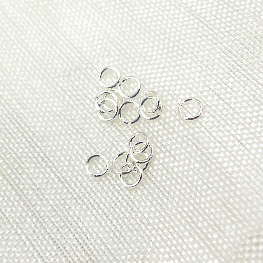 MFT030DE28. 3MM 28Gauge White Sterling Silver Open Jump Ring