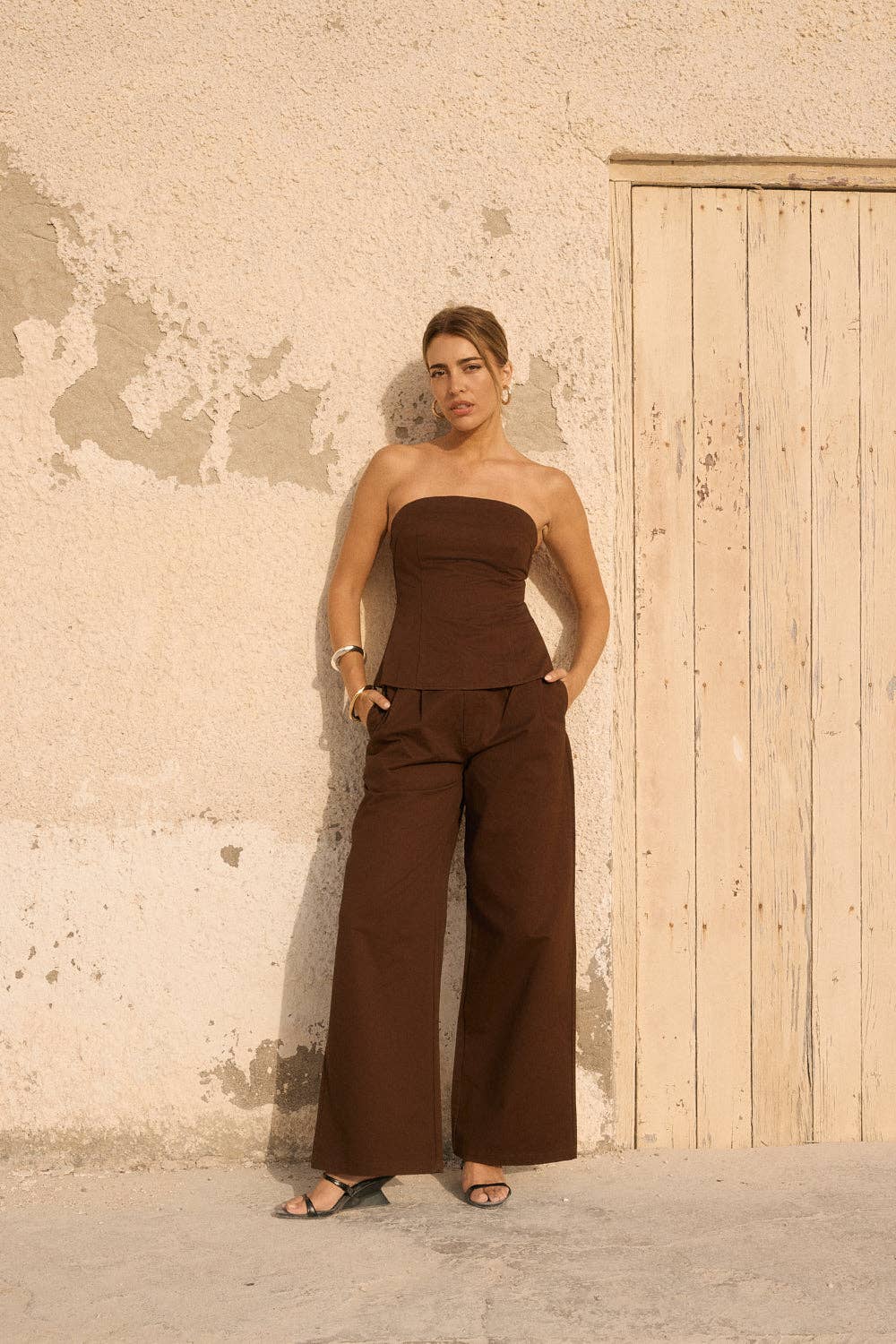 Pleated tapered trousers