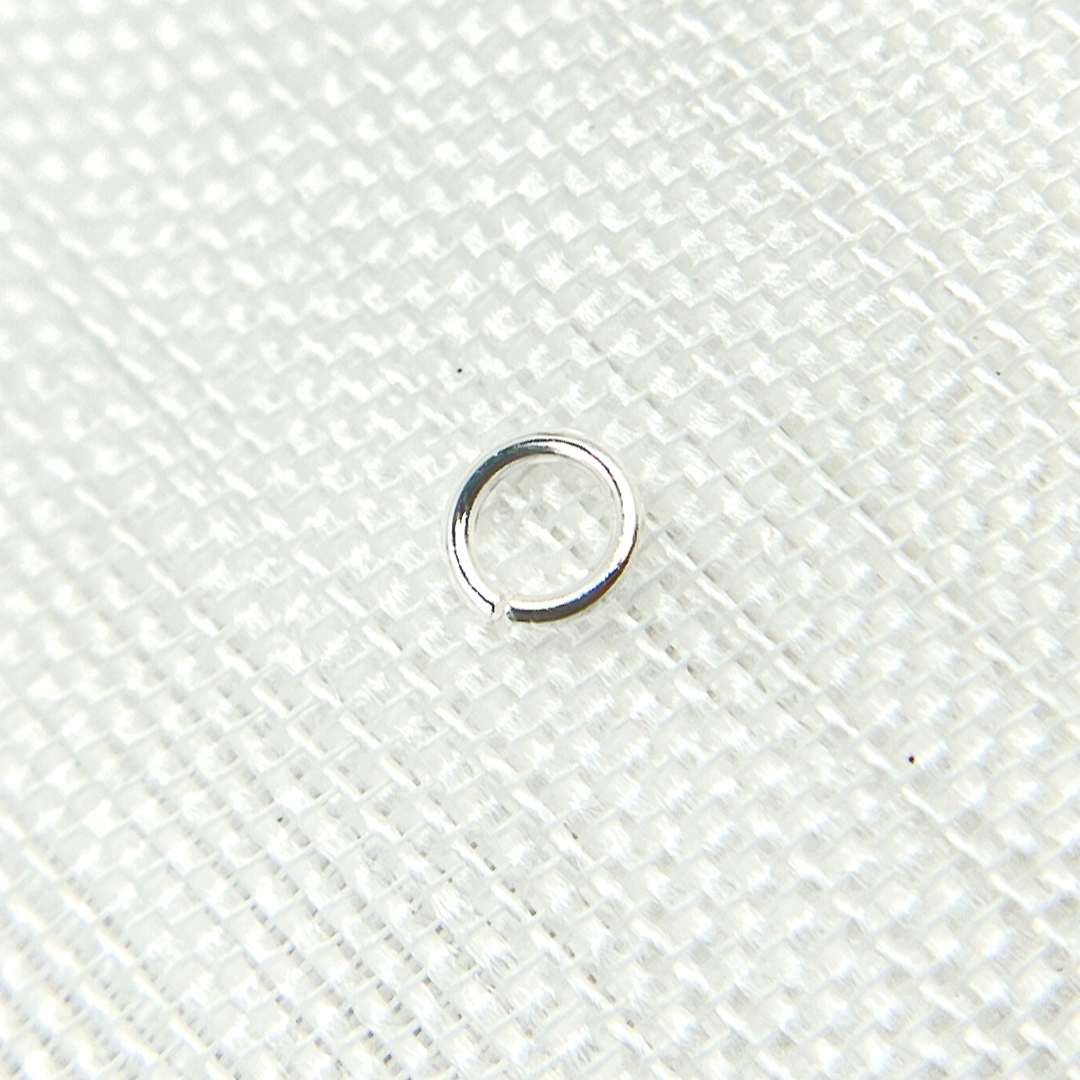 MFT030DE28. 3MM 28Gauge White Sterling Silver Open Jump Ring