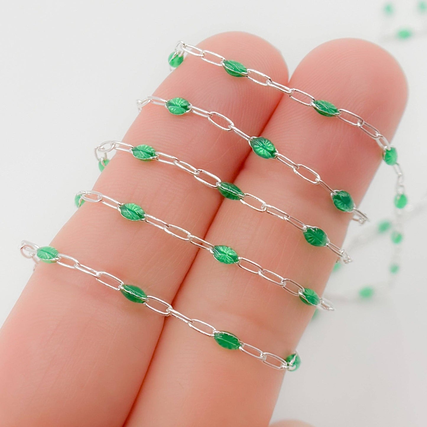 V250GRSS. Sterling Silver Green Color Enamel Chain