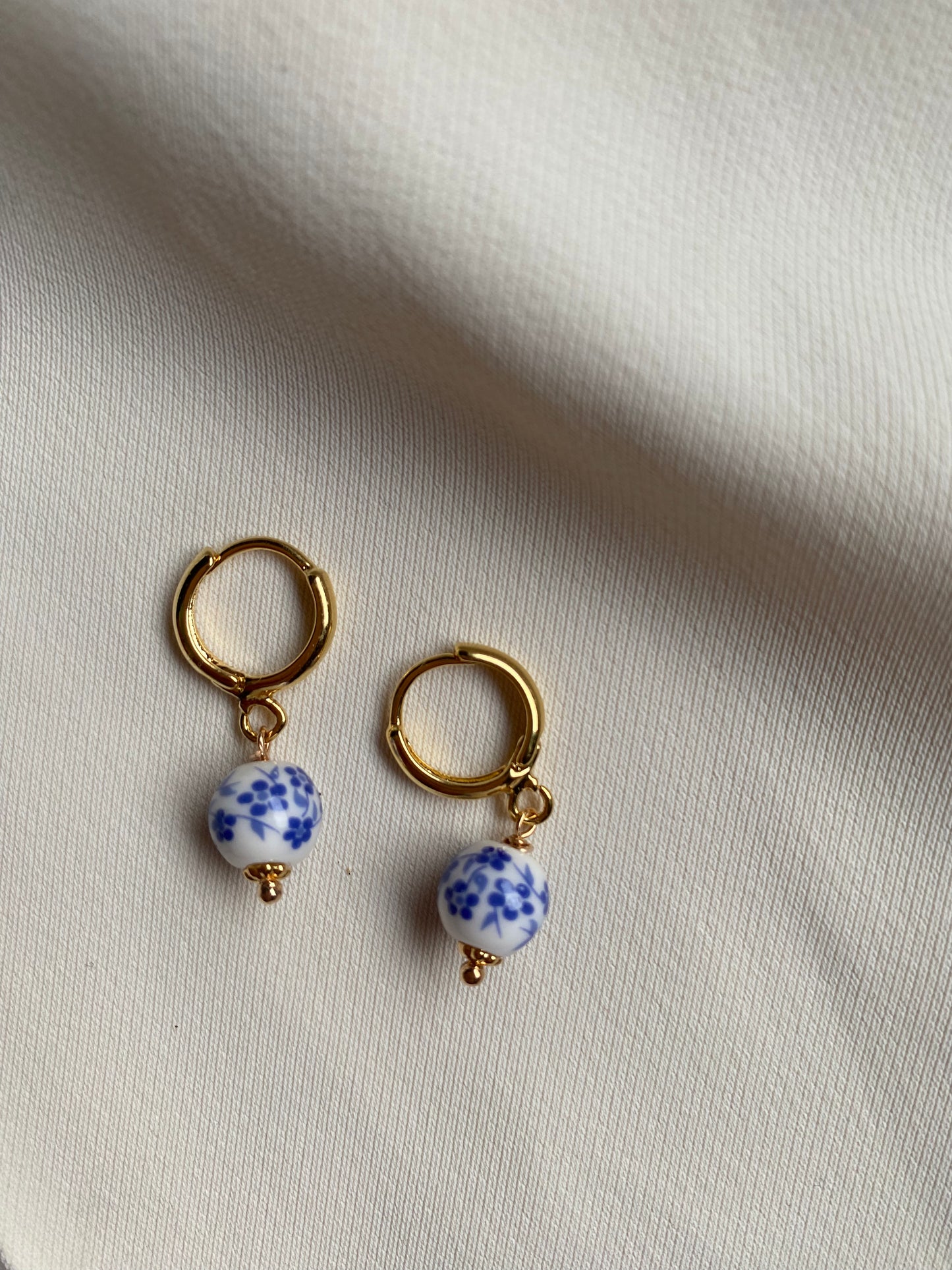 Anna Round Hoops