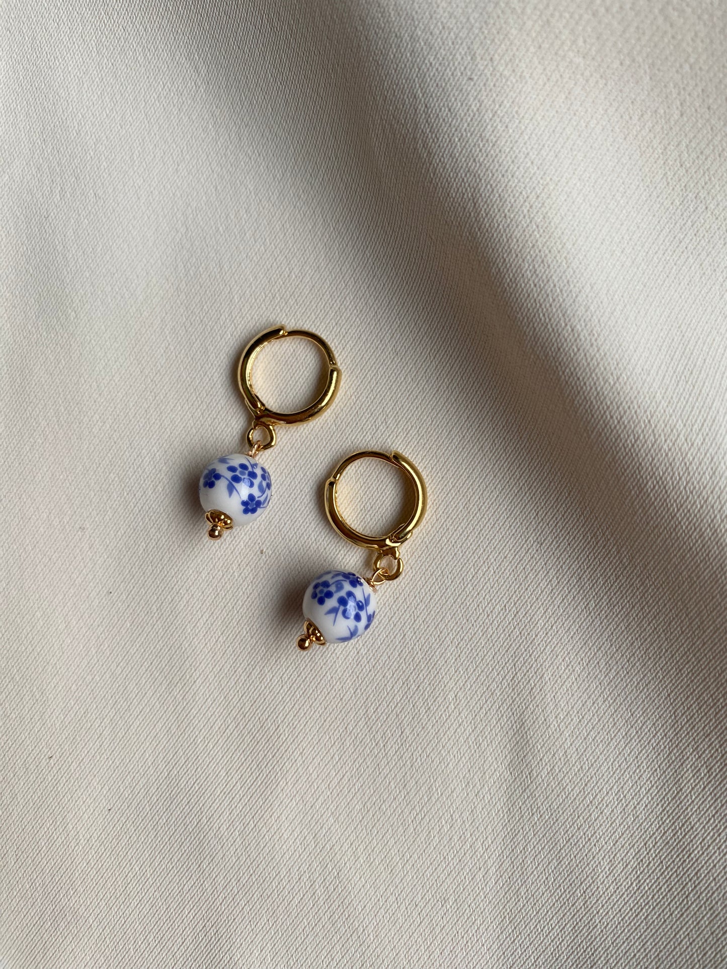 Anna Round Hoops