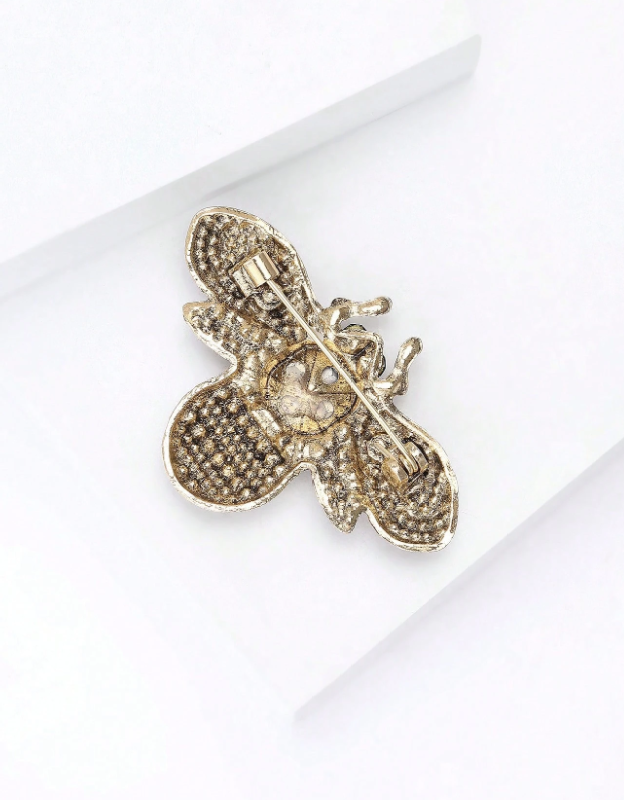 Brooch Fly